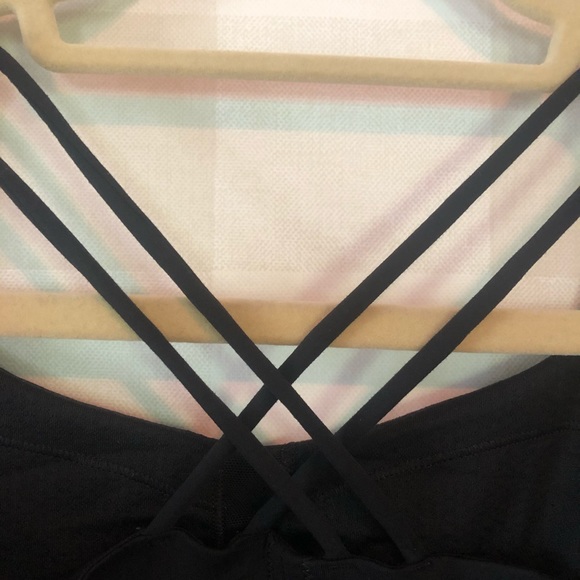 Lululemon Cross-back tank top - Picture 3 of 4